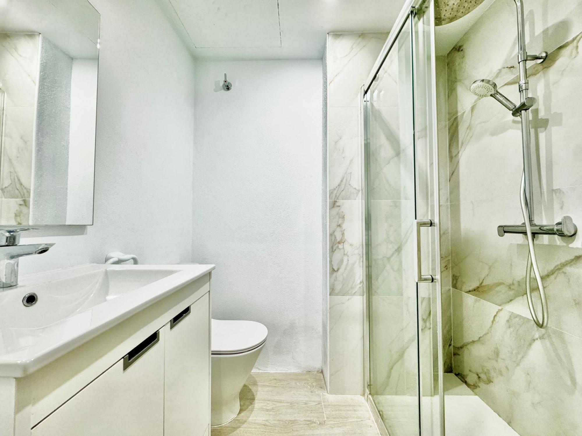 La Baranda Of Center - Eaw Homes Apartemen Marbella